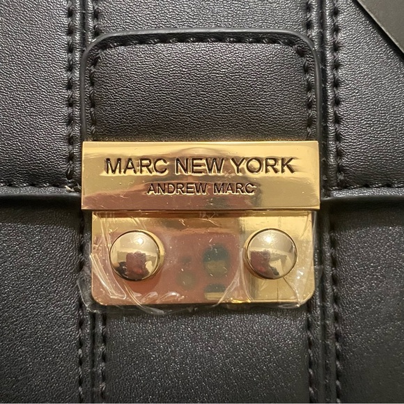 NWT MARC NEW YORK ANDREW MARC BRIEFCASE BAG IN BLACK & GOLD HARDWARE - Picture 6 of 9